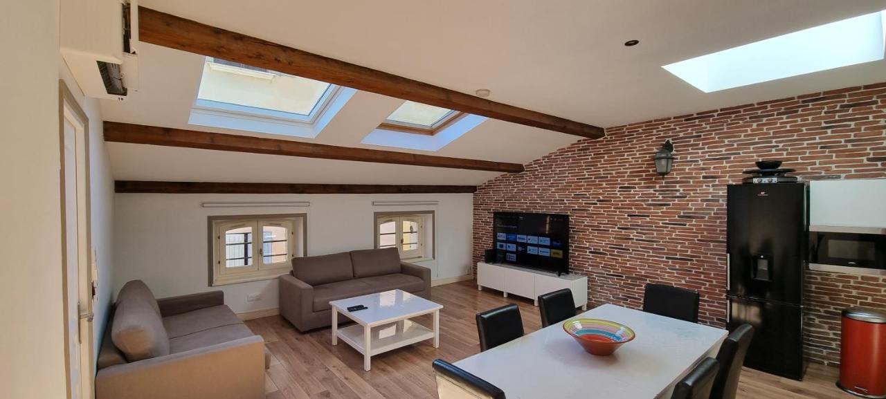 Chambre D'Hotes Sde, Wc Prive Climatise Dans Loft 80M2 Espace Commun Avec Les Habitants Salon Et Cuisine Apartment Toulon Bagian luar foto