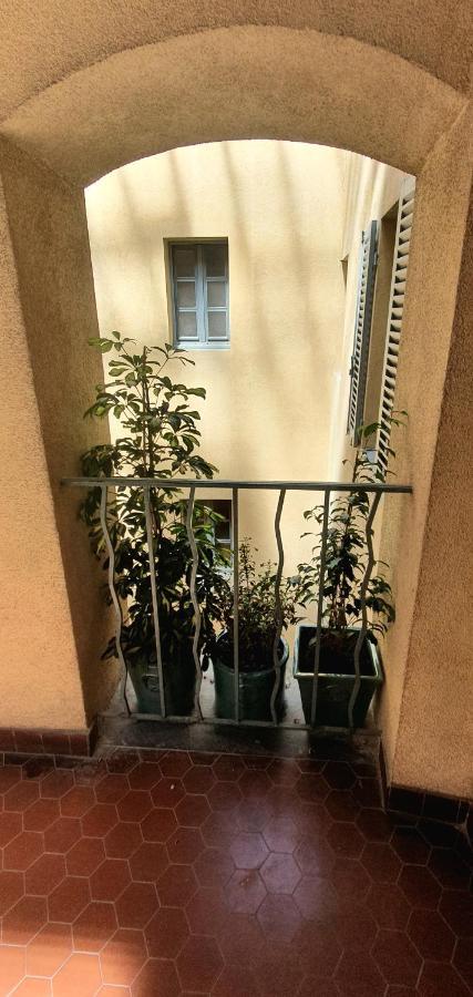 Chambre D'Hotes Sde, Wc Prive Climatise Dans Loft 80M2 Espace Commun Avec Les Habitants Salon Et Cuisine Apartment Toulon Bagian luar foto